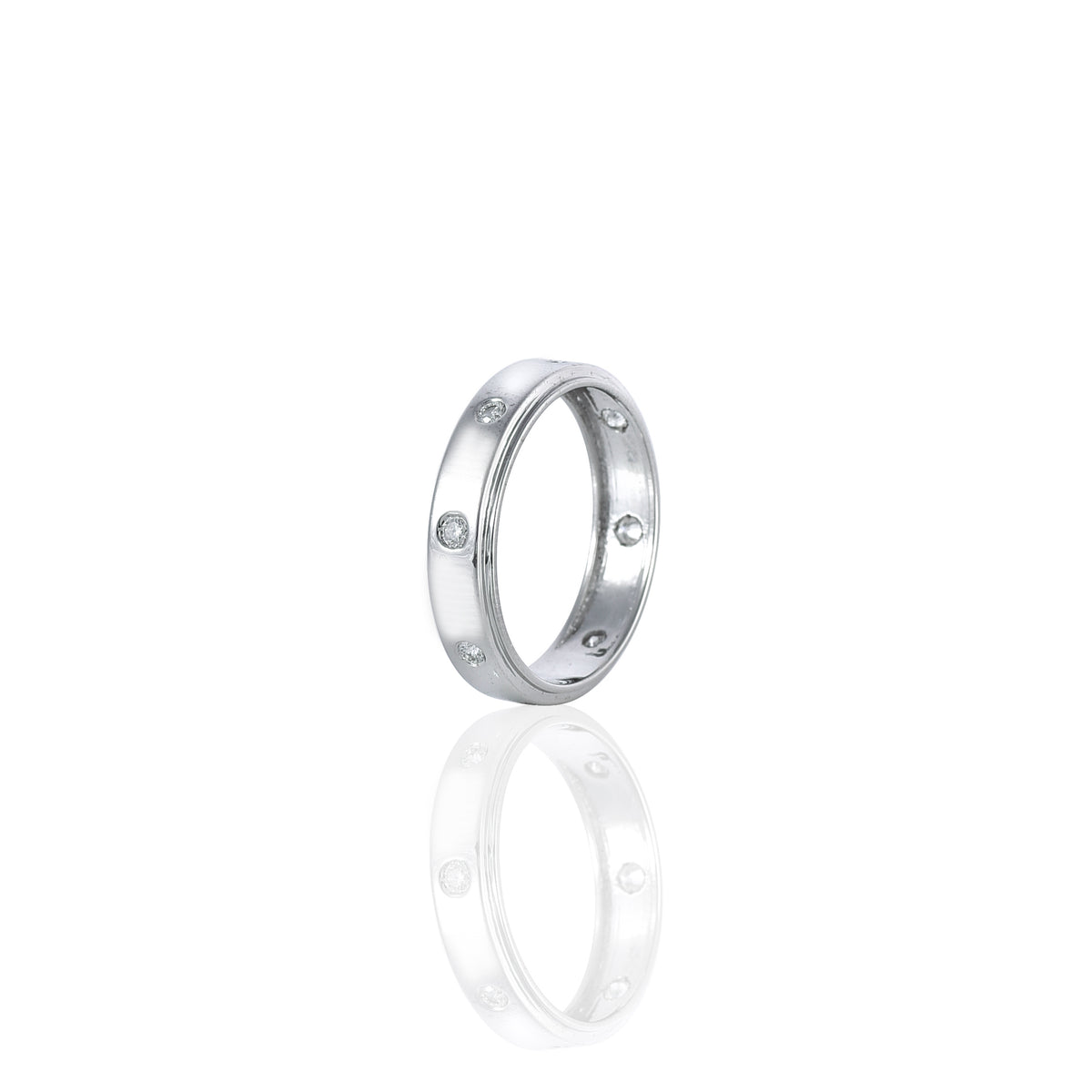 White Gold  Mossanite Round Ring